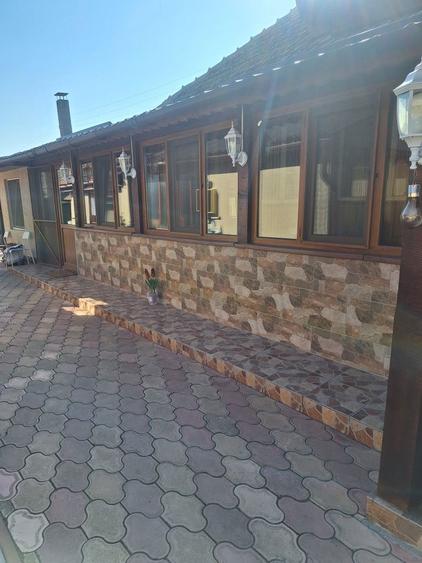 Casa de vanzare cu 4 camere , 120mp, full mobilata - 1