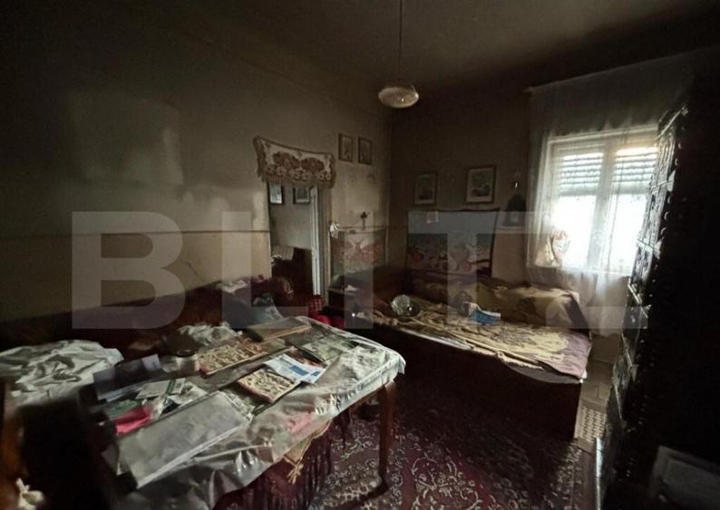 Casa de vanzare in suprafata de 100 mp localizata central i - 12