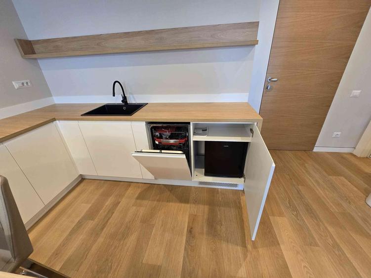 Inchiriere apartament 2 camere Olimp - 1