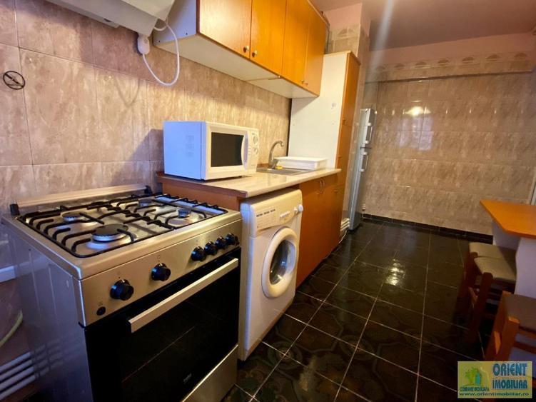 Capitol, bd. Mamaia, 2 camere, gaze, mobilat, Constanta - 4