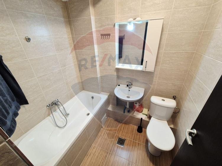 Apartament cu 3 camere de vânzare în zona Berceni - 12