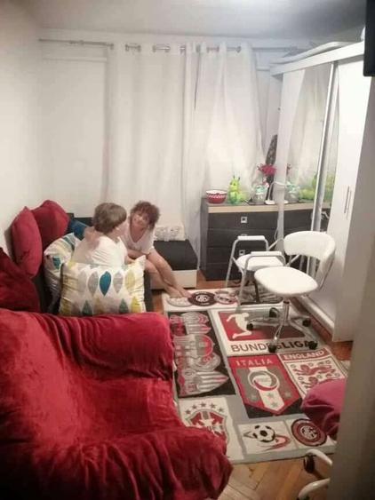 Inchiriez apartament cu doua camere zona Tomis Nord , recent renovat si mobilat. Fara animale de companie. Zona linistita - 1