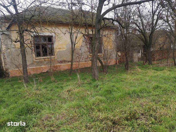 Vand 36% din teren cu casa demolabila in satul Gad - 1