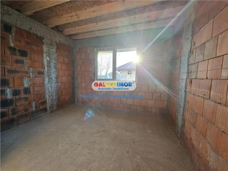 Vanzare vile Individuale de tip Duplex situate aproape de Str Dantelei - 41