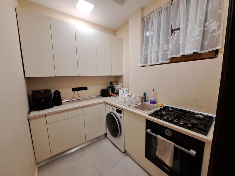 APARTAMENT 5 CAMERE CU SCARA INTERIOARA IN VILA - ANVELOPATA TERMIC ANUL CURENT - 32