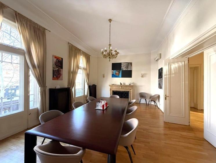 Vila cu arhitectura Dacia - 3