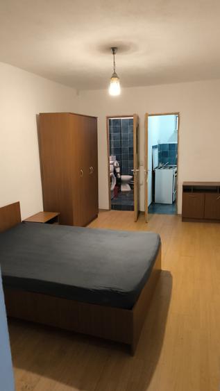 Garsonieră decomandată în Giurgiului