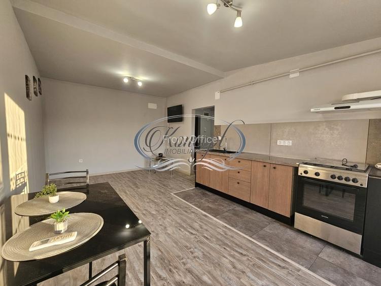 Apartament modern renovat cu parcare pe strada Florilor