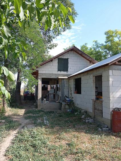 De vanzare casa la ro?u in Cosambe?ti jud. Ialomi?a - 1