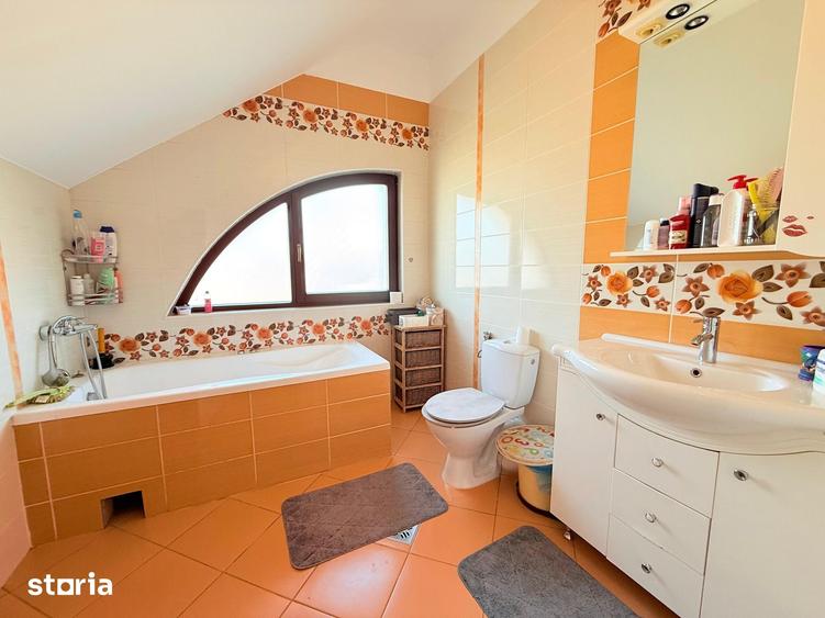 Casă cu 4 camere cu Teren 480 Mp în Belvedere