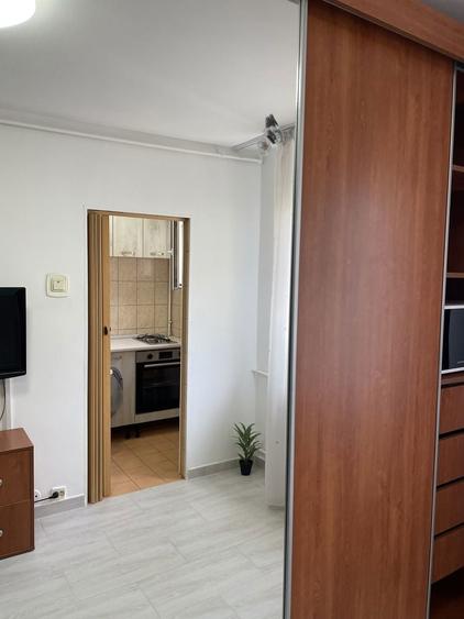 Ofer spre inchiriere garsoniera - 6