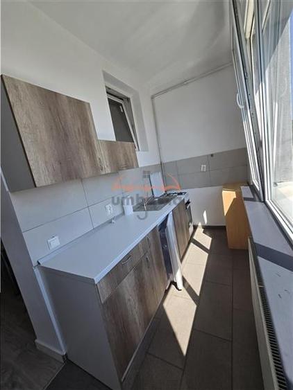 DE INCHIRIAT ap 2 cam, 47 mp, parcare, 375 euro - 9