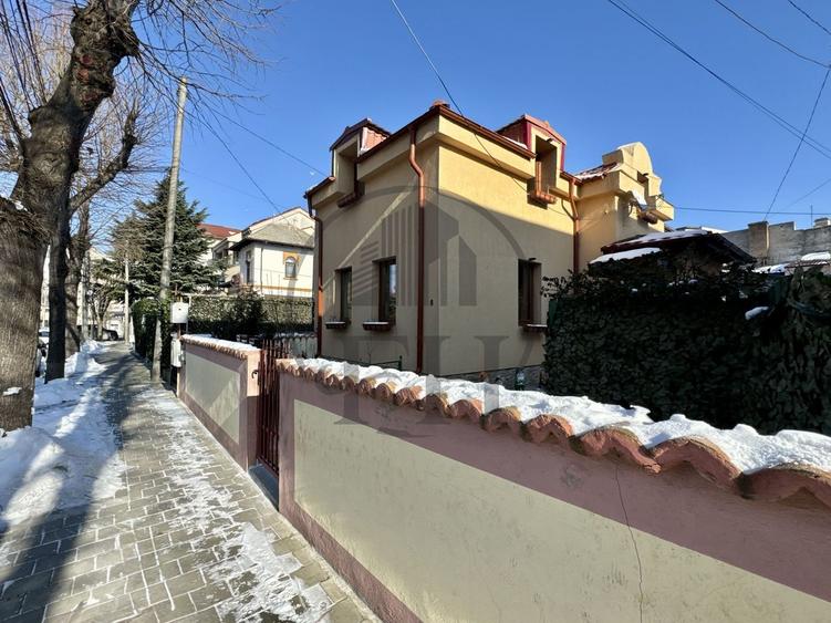 Apartament 3 camere de vanzare Constanta, zona Centrala - 2