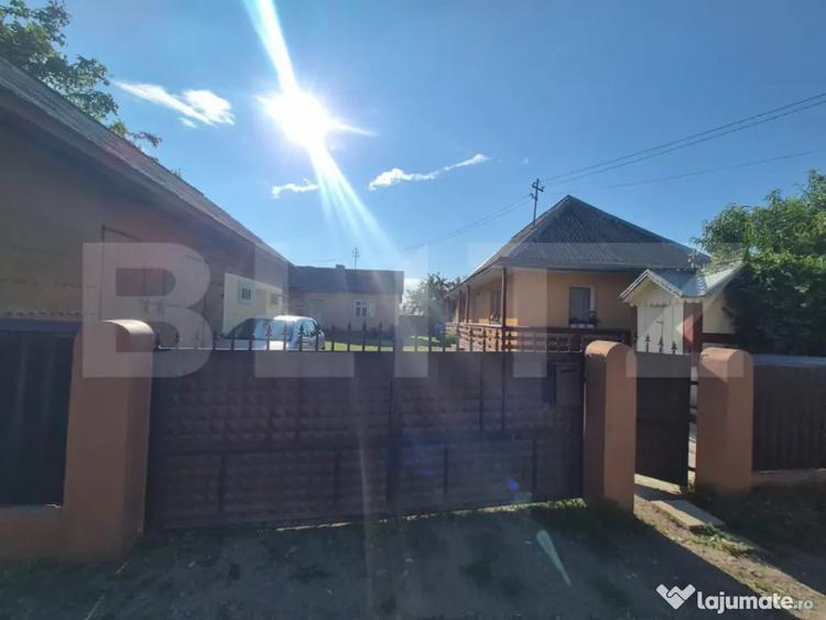 Casă cu 2 camere cu Teren 5600 Mp în Central