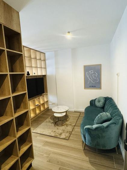 Inchiriez Apartament 2 Camere - 2