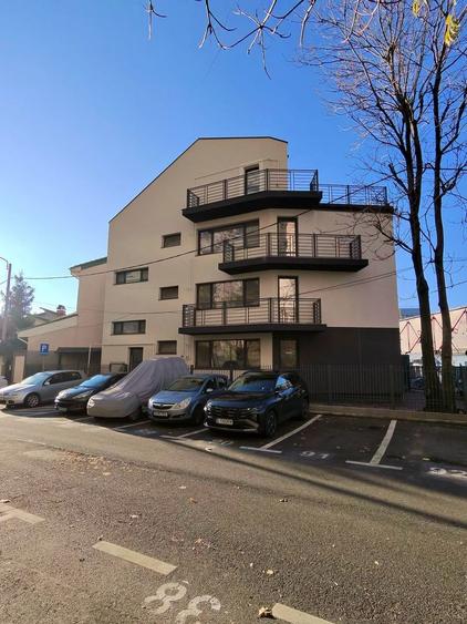 Casă Bd. Al. Obregia –Proprietate versatilă, comision 0 - 5