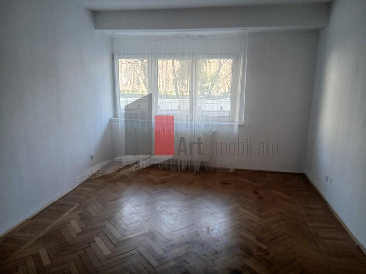 3 Camere Universitate - Parcul Cismigiu - 6