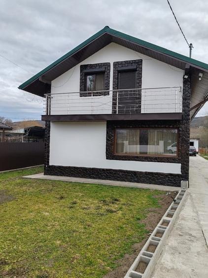 Casa parter+mansarda si teren in Lipovat, Vaslui - 1