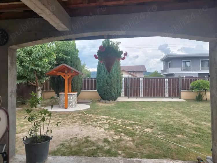 Casa la rosu cu teren 1000mp Rm.Valcea - 5