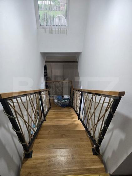 apartament cu 3 camere decomandat  pe 2 nivele - 1