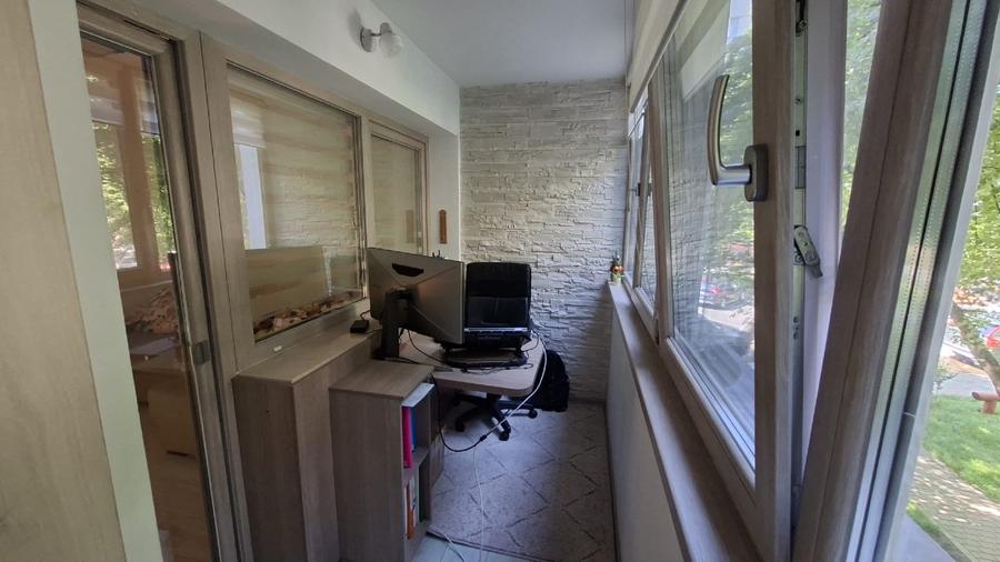 Apartament 2 camere complet renovat, Podu Roș 53 mp, etaj 1/10 - 11