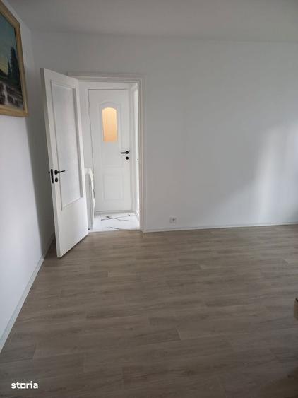 Apartament cu 3 camere semidecomandat zona Mircea cel Batran - 1