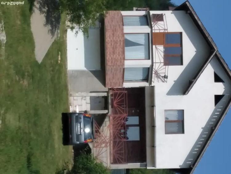 vila superba, de vanzare, intr-o zona pitoreasca - 5