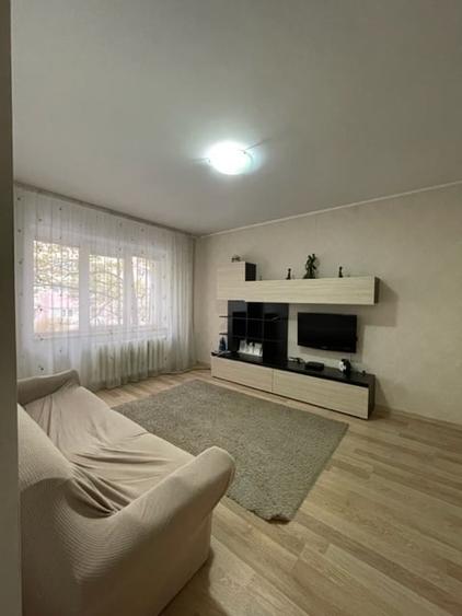 Mihai Bravu, Kaufland, Muresana - 1