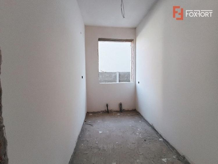 Duplex 4 camere 140 mp utili, toate utilitatile, la asfalt in Giroc - V7800 - 7