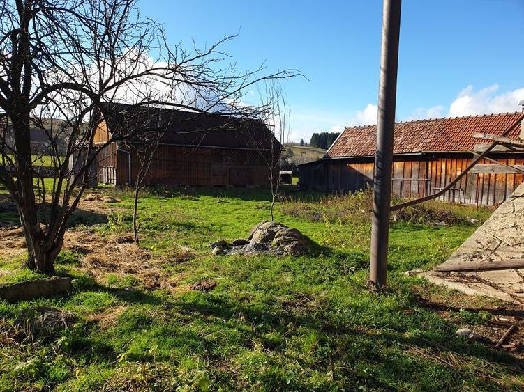 Teren cu potential urias-Renovezi, Reconstruiesti sau Demolezi. - 1