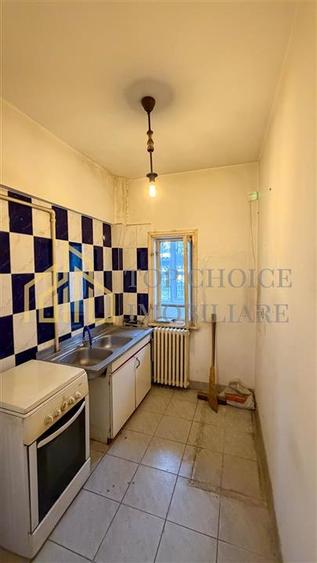 GARSONIERA SPATIOASA CU PARCARE SI BOXA - STEFAN CEL MARE - PARTER INALT - BLOC - 10