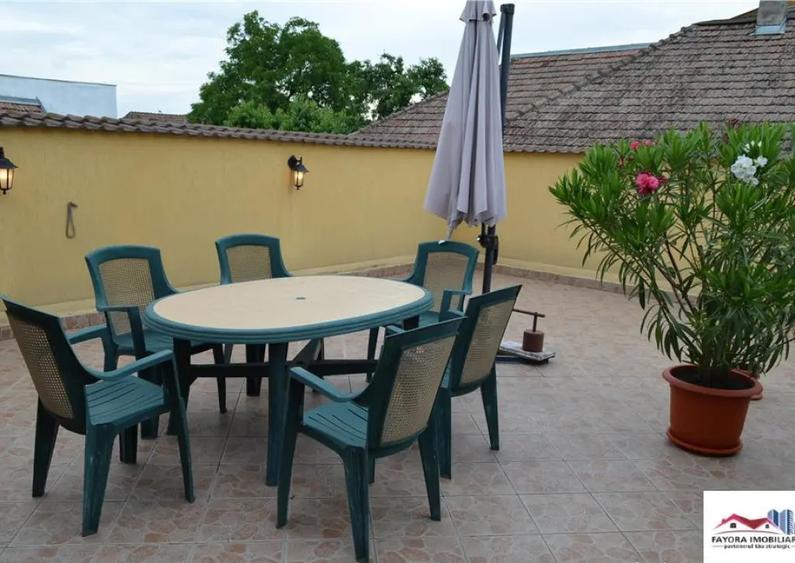 Casa si Spatiu Comercial de Zona Semicentrala - 2