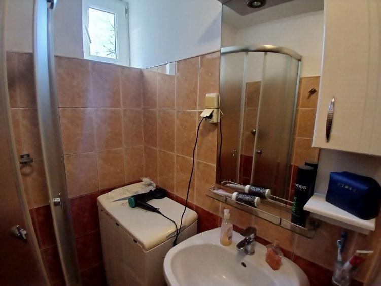 Inchiriez apartament 2 camera zona centrala Lugoj !Tel 0768472292 - 5