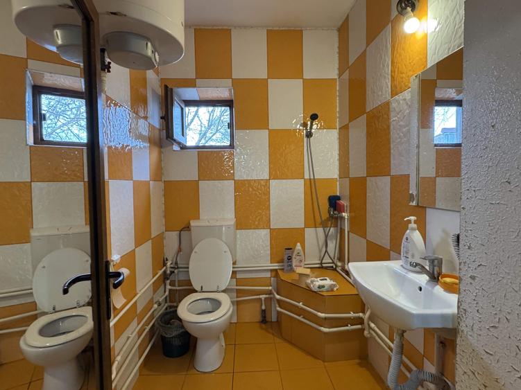 IMOBIL cu 3 cladiri, 14 camere, 6 bai, T= 611 mp, ultracentral,Caracal - 18