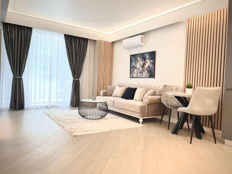 De inchiriar 2 camere complex Cortina north - 3