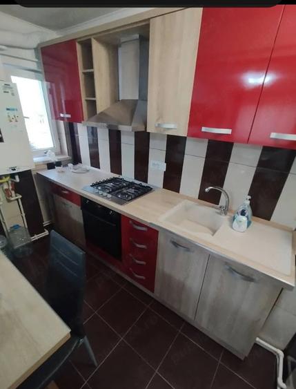 Apartament cu 2 camere decomandat în C5