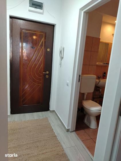 Apartament cu 3 camere în Traian