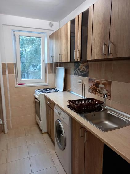 Apartament cu 2 camere decomandat în Drumul Taberei