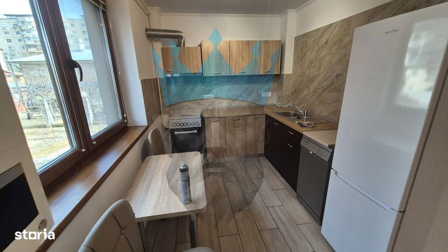 Apartament cu 3 camere, mobilat în Berceni