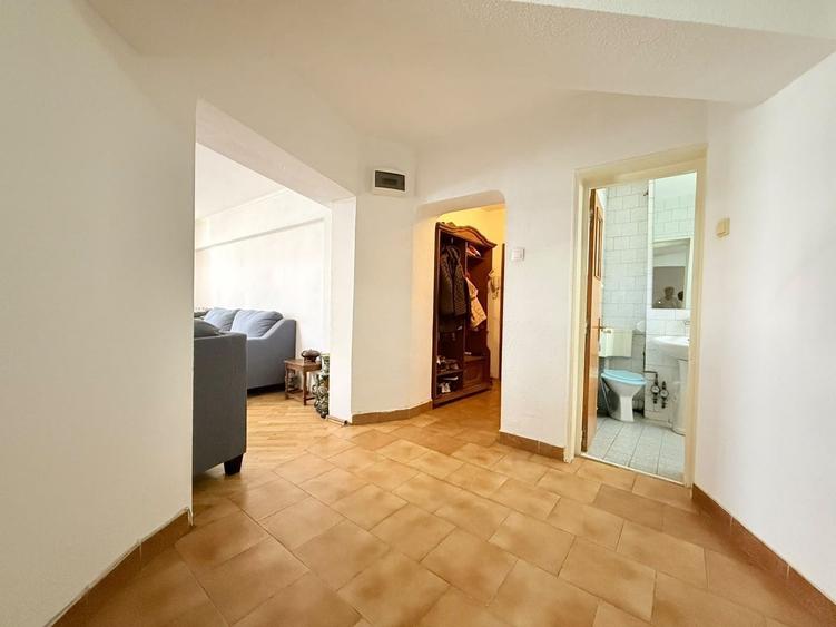 Apartament ultracentral 4 camere - 19