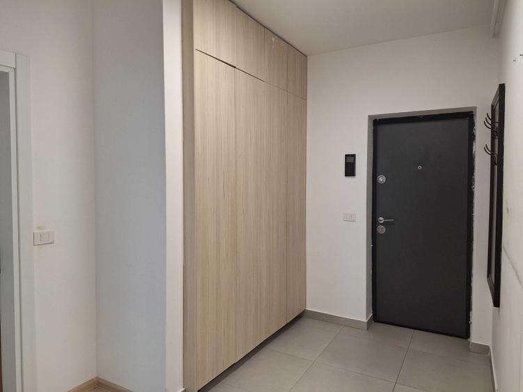 Apartament cu 2 camere decomandat în Exterior Vest