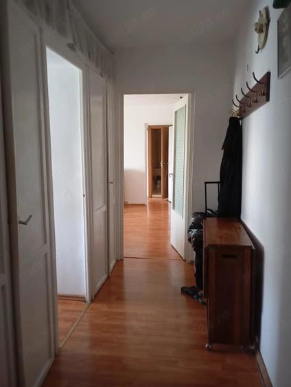 Apartament cu 2 camere semidecomandat în Salca
