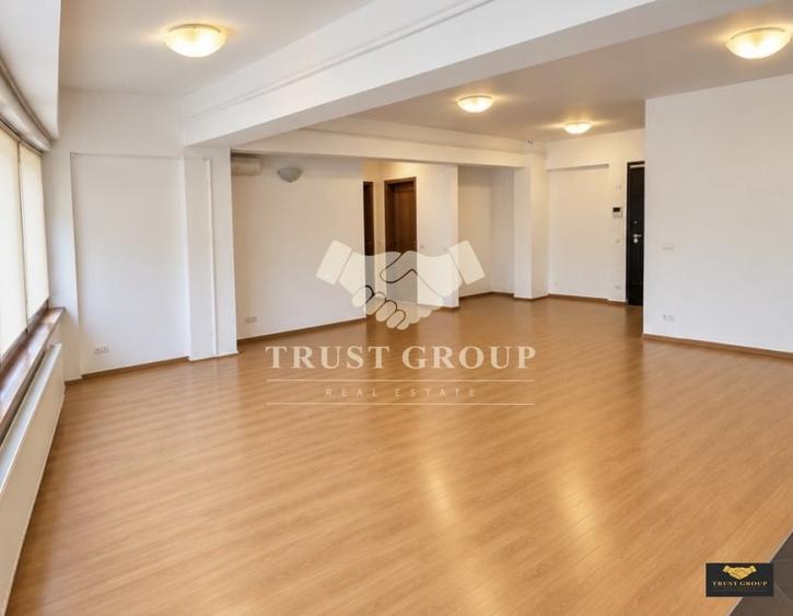 Apartament cu 3 camere decomandat în Cișmigiu
