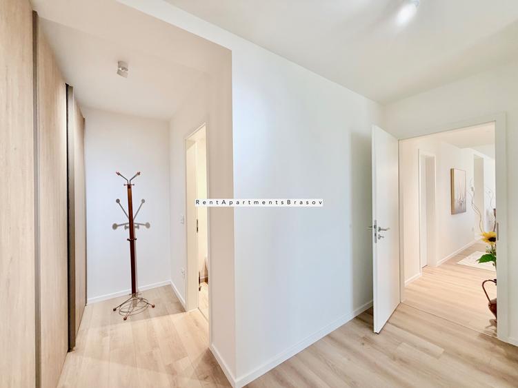 Apartament cu 3 camere în Tractorul