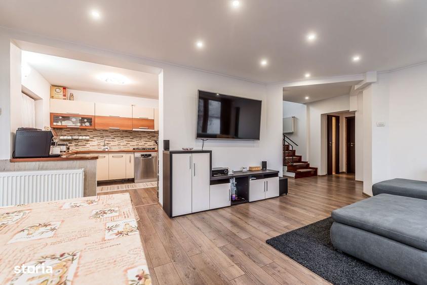 Casă cu 4 camere cu Teren 302 Mp în Micălaca
