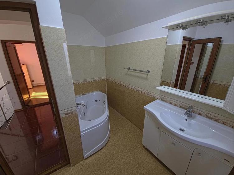 Casă cu 3 camere cu Teren 200 Mp în Cumpăna