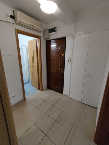 Apartament cu 2 camere decomandat în Drumul Taberei