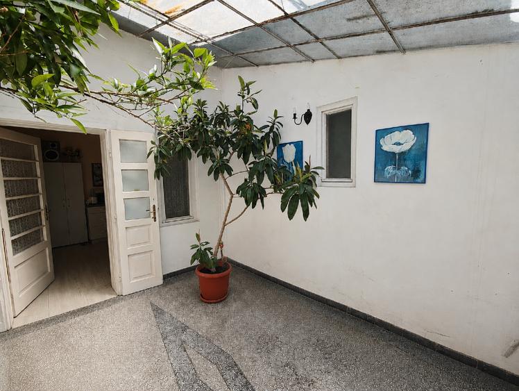 Casă individuală cu 5 camere cu Canalizare în Șagului
