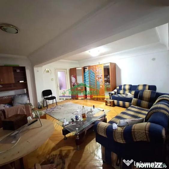 Apartament cu 4 camere decomandat în Ultracentral