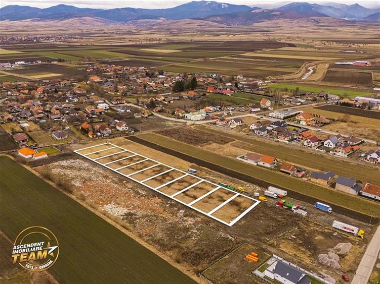 FILM! Terenuri intravilane de 680mp de vanzare, cu utilitati, Targu Secuiesc - 5